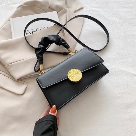 Women's Classic Handbag - Black