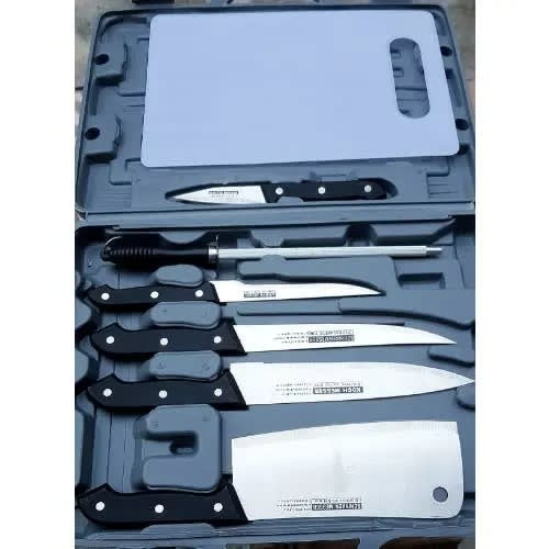 Knives + Sharpener & Chopping Board -6 Set
