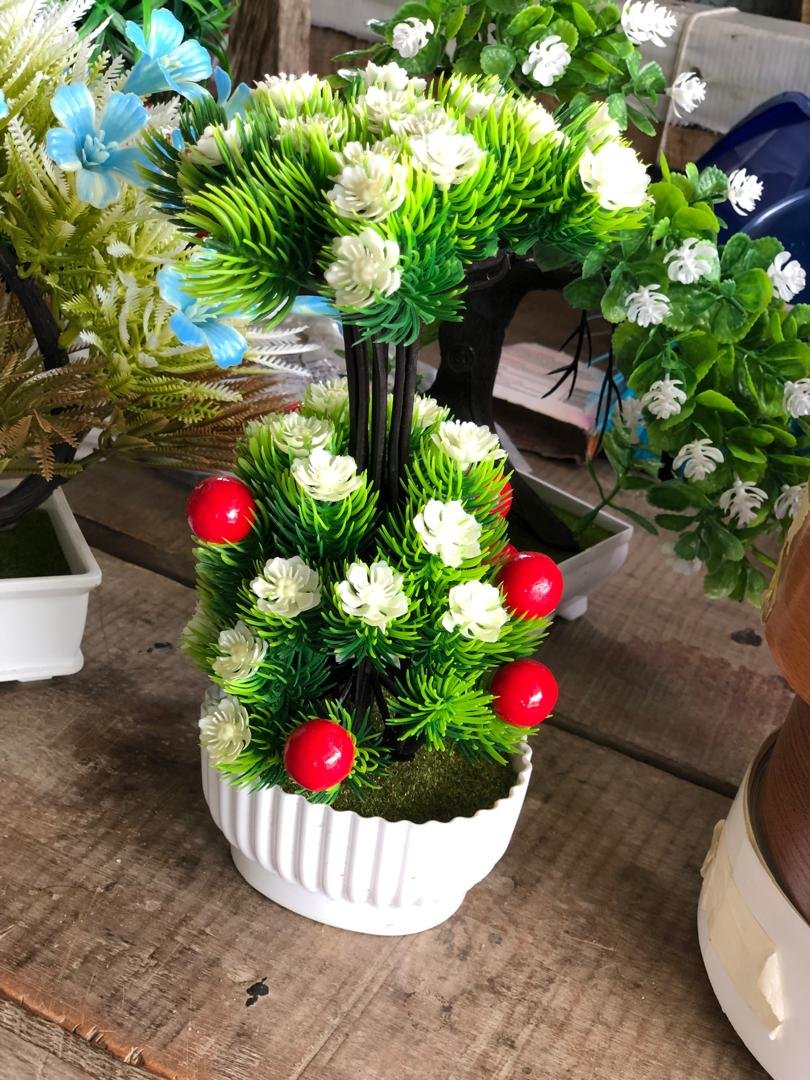 Artificial Potted Flowers Room Decorative Flowers.