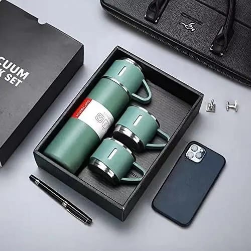 Vacuum Flask Set With 3 Cups - 500ml
