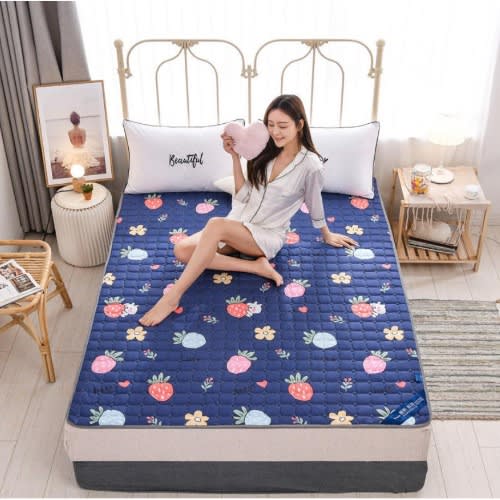 Water Proof Bed Spread - 6 By 6