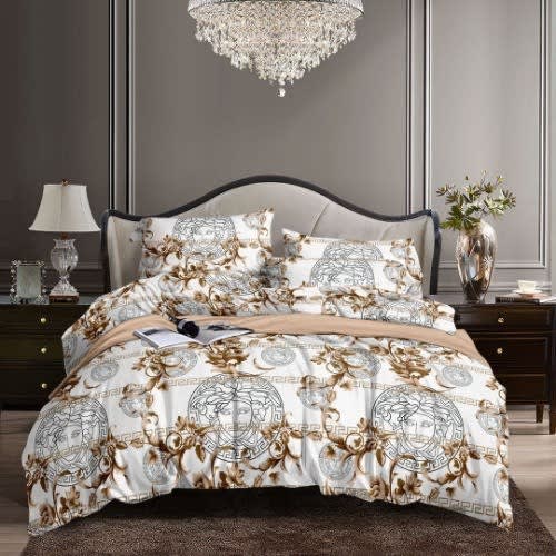 Bedsheet / duvet And Four Pillowcases - White Versace