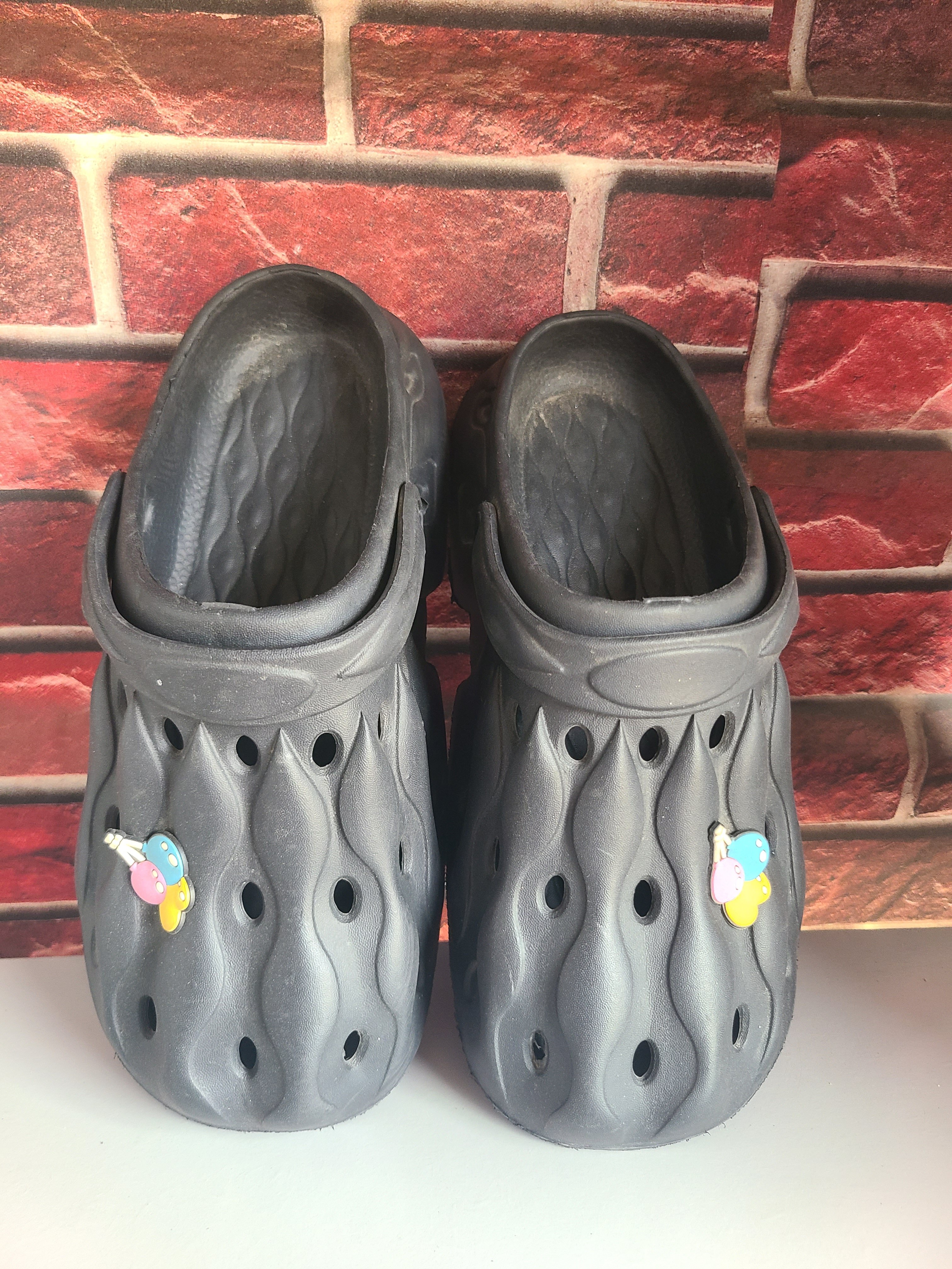 Crocs Universe Rubber Slippers And Sandal Size(43)