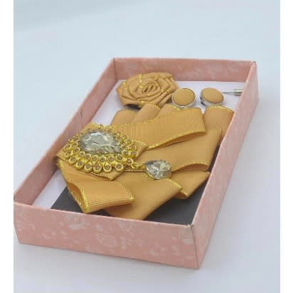 Short Stylish 3-in-1 Barrister Bow Tie- Cufflink - Lapel - Gold