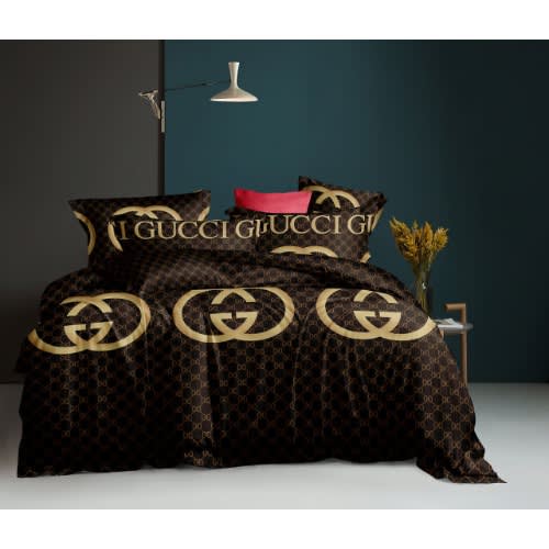 Gucci Duvet Bedsheet And 4 Pillow Cases - 6ft x 7ft
