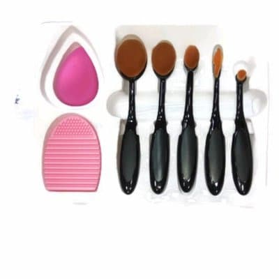 Oval Make Up Brush Set With Beauty Blender & Brush Cleaner