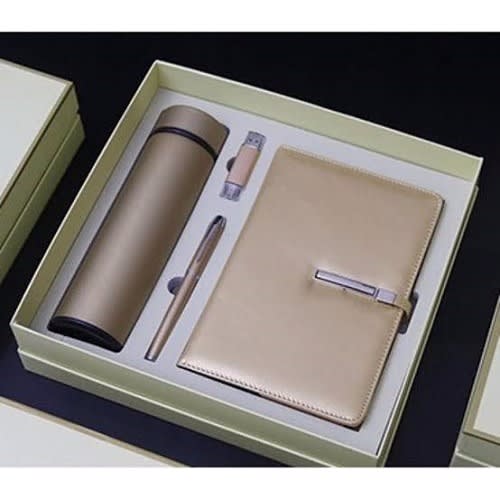 4 In 1 Corporate Gift Set With Notepad - Pen, Flashdrive & Temperature Flask - Gold