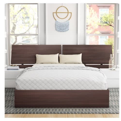 Sadia Besant - Platform 4 Piece Bedroom Set - 4 1/2  By 6