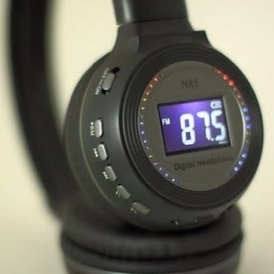 QLT Headphone + Micro SD - 32GB