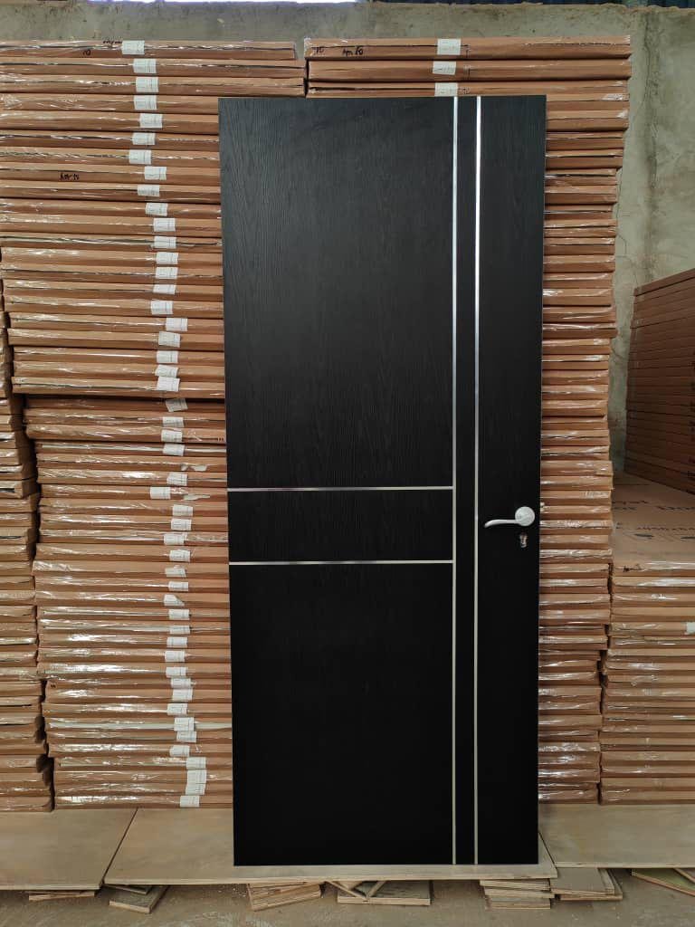 Materials =Full Hdf door  Rom Size=2050x840 Toilet size=2050x740