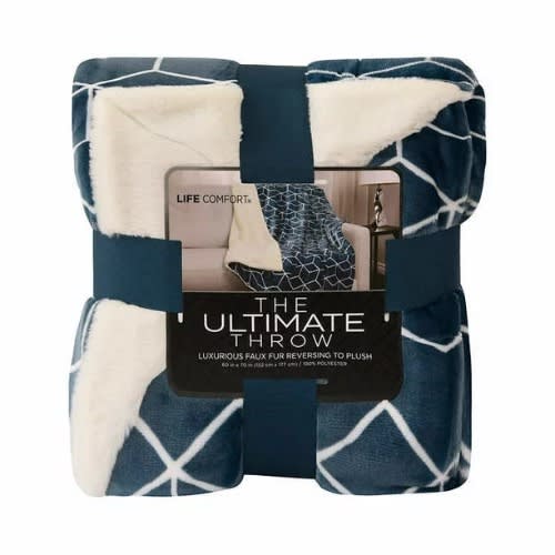 Life Comfort Ultimate Faux Fur Throw - Blue - 60&rdquo; X 70&rdquo;