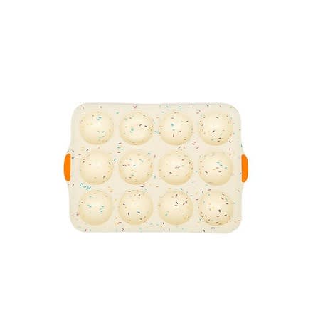 Silicone 12 Cupcakes Baking Pan - Cream - Sprinkles