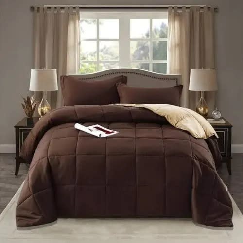 Set Of Duvet / Bedsheet And 4 Pillowcases - Cream And Brown