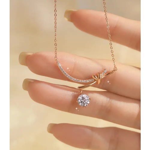 Alicia Moissanite Necklace