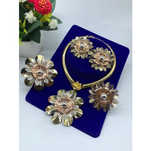 Flower Shape Jewelry Set
