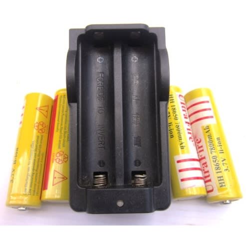 4pcs Ultra Fire Rechargeable 3.7v  7800mah Li-ion Battery  With Charger