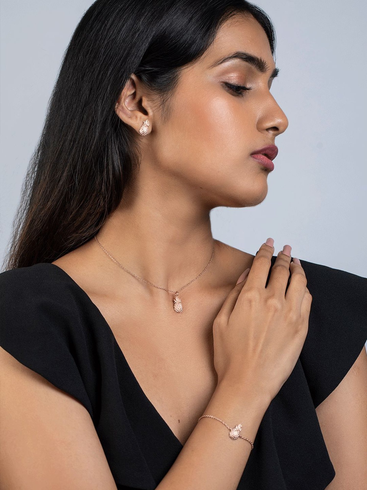 Shaya 92.5 Sterling Silver Eternal Hostess Pineapple Charm Necklace for Women