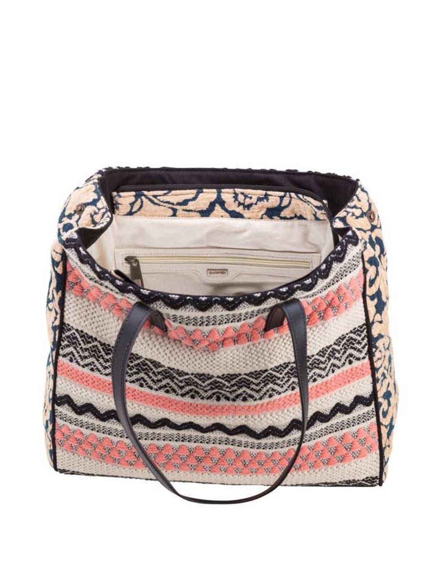 CARPISA Cream Textured Medium Shoulder Bag