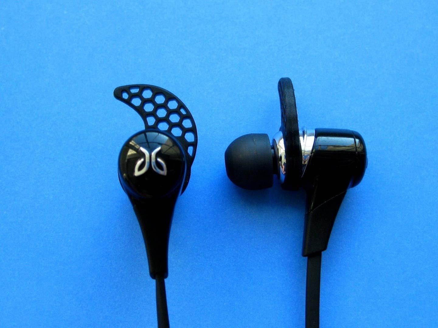 8pcs (B)- Large (L) Replacement Earbuds Eartips Set for Jaybird Bluebuds X Premium Bluetooth In Ear Earphones/Headphones