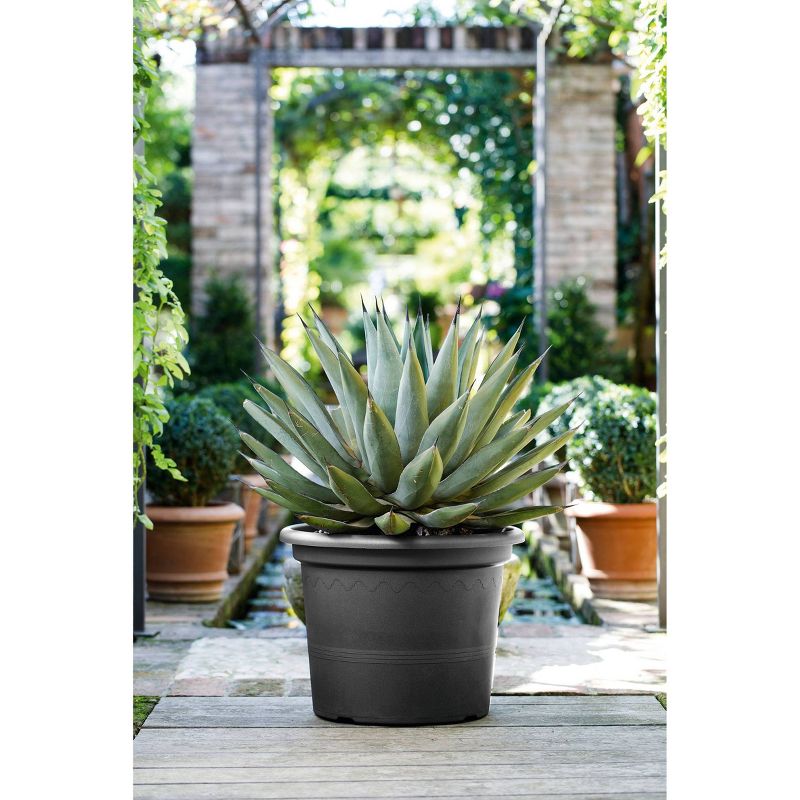 11.75&#34; x 15.5&#34; Indoor/Outdoor Resin Geo Planter Black - Alfresco Home LLC